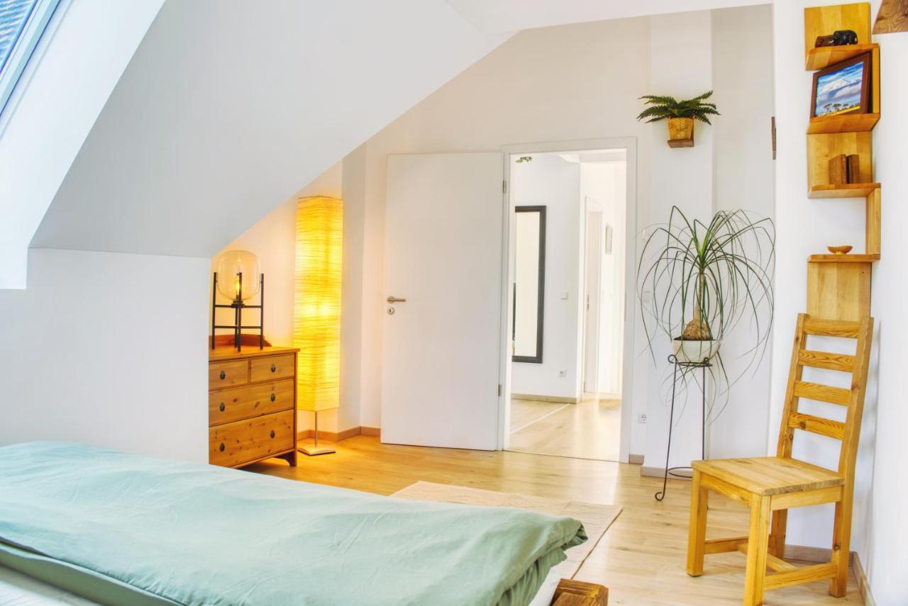 Luxus Apartment! Kueche, Balkon, Netflix, Parkplatz - 8 Personen Ilmmunster Ngoại thất bức ảnh